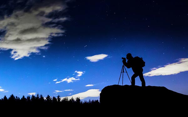Nighttime photography tips and tricks for sharper more stunning images