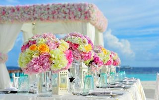 Your wedding planning checklist to keep yourself organized